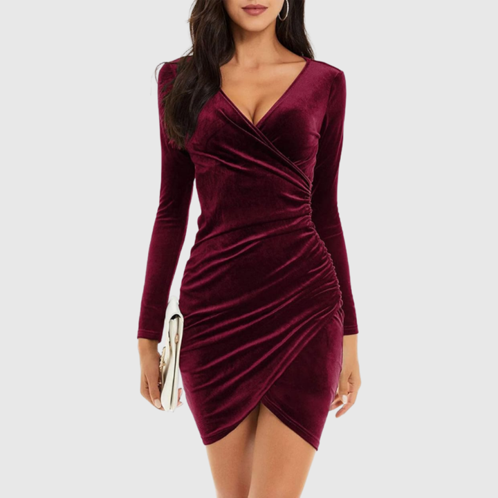SOPHIA QUINN | ELEGANT VELVET MINI DRESS